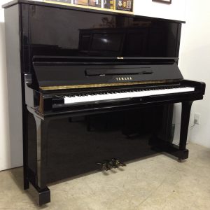 YAMAHA U3A