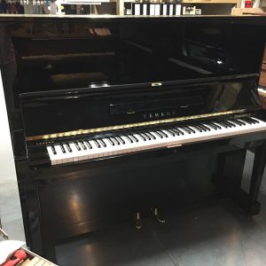 YAMAHA U3C