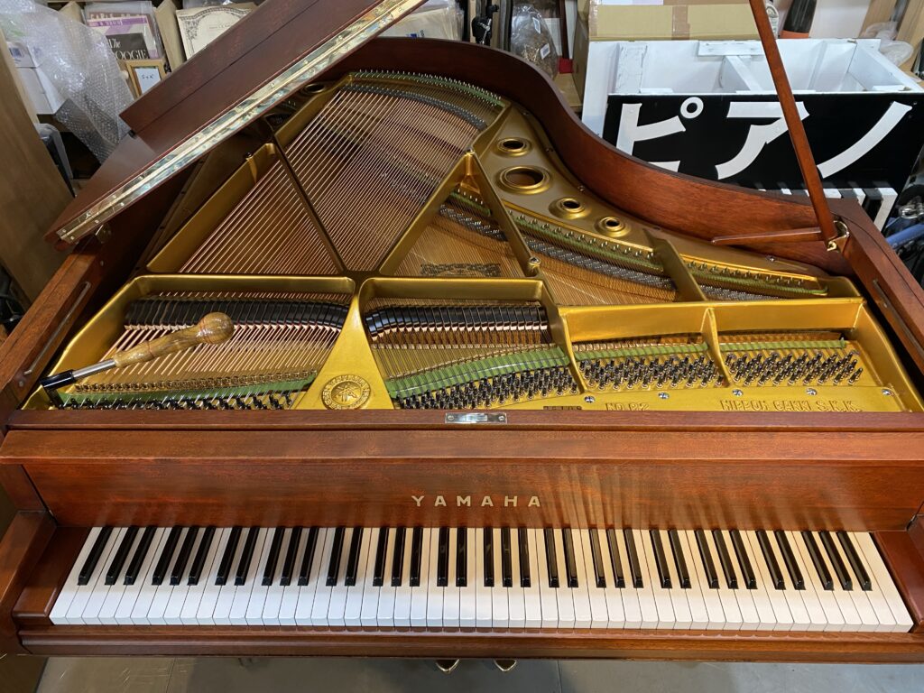 Yamaha No.G2B – 南国ピアノ芸術